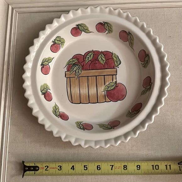 Over and Back, Inc. white ceramic apple pie plate NWOT - Picture 3 of 4
